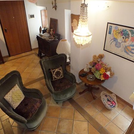 La Chicca Apartment Карара Екстериор снимка
